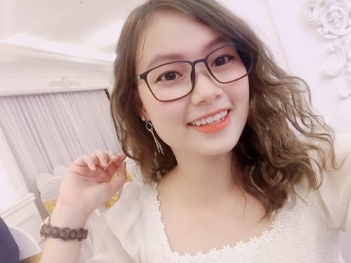 Chị Thu Hiền